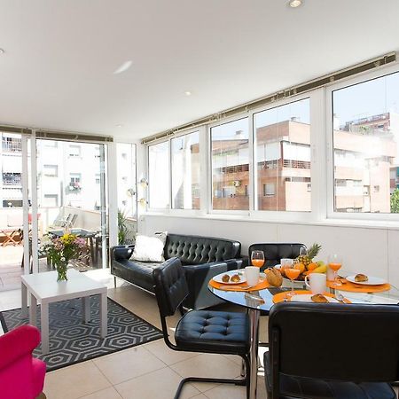 Key PENTHOUSE Sagrada Familia Apartment Barcelona Bagian luar foto