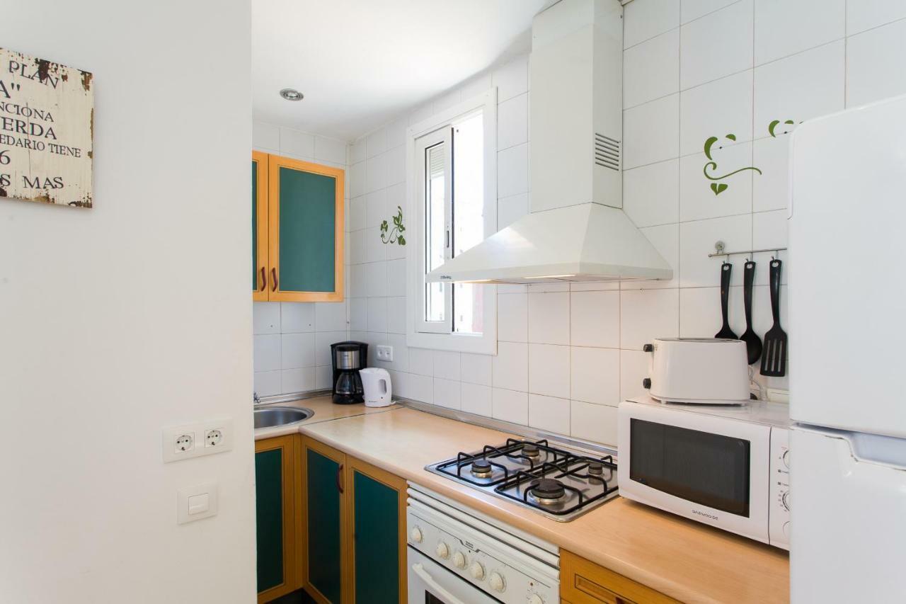 Key PENTHOUSE Sagrada Familia Apartment Barcelona Bagian luar foto